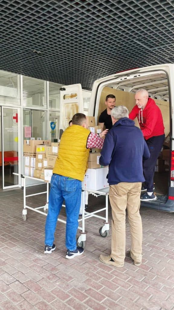 Велику і значну допомогу медикаментами надали румунські благодійники для ЦМКЛ